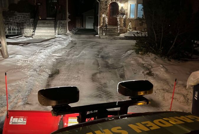 Gardenshine truck frontshot winter